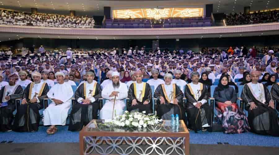 Oman College of Health Sciences celebrates graduation of 6th batch ...